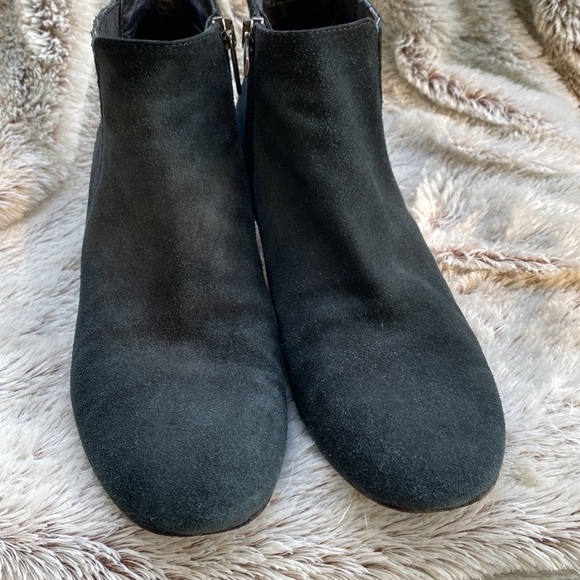 Aquatalia black suede booties made in Italy size 9.5 - Picture 4 of 9